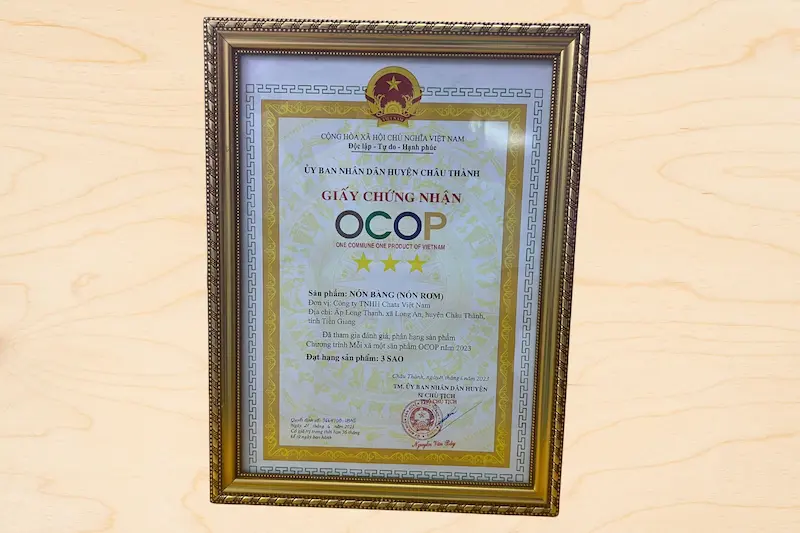OCOP 3-star certificate awarded to Chata Strawhats for rush straw hats in 2023